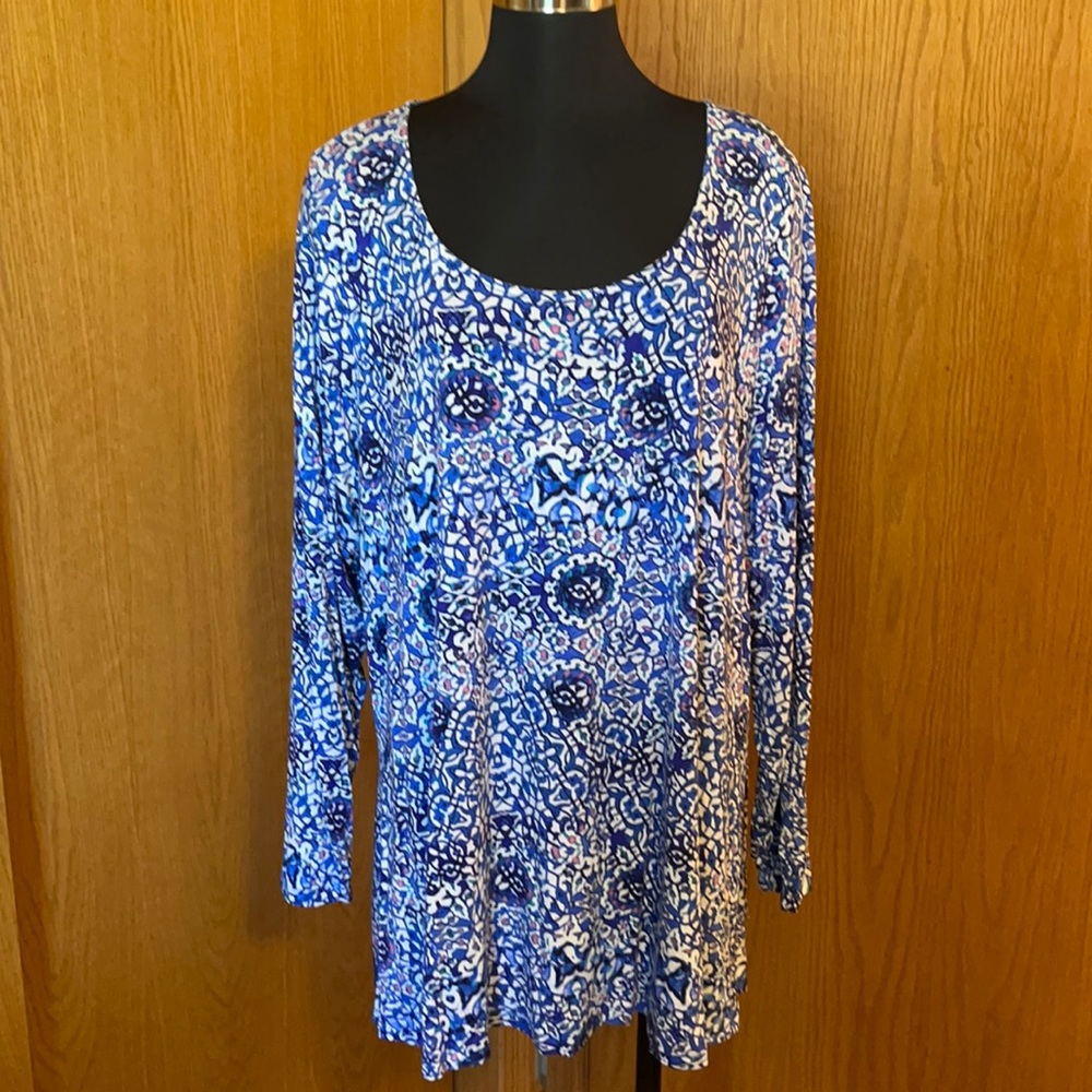 Beautiful blue top size 3X!